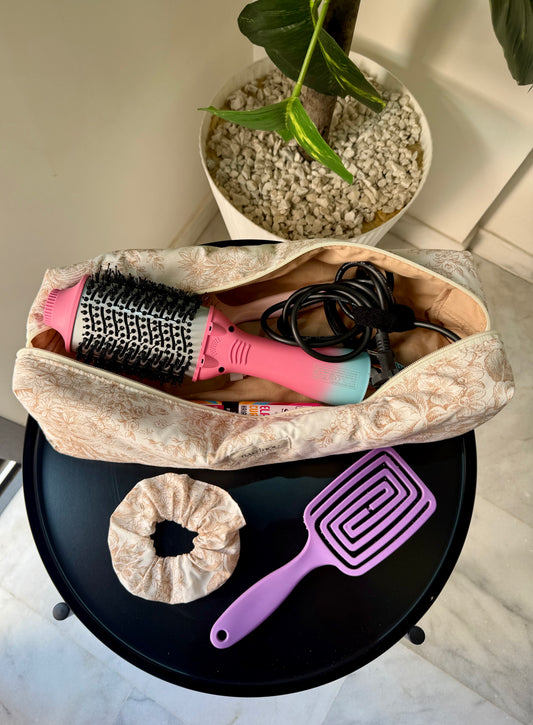 🤍 Beige Garden - Trousse Lisseur & Brosse Soufflante + Chouchou