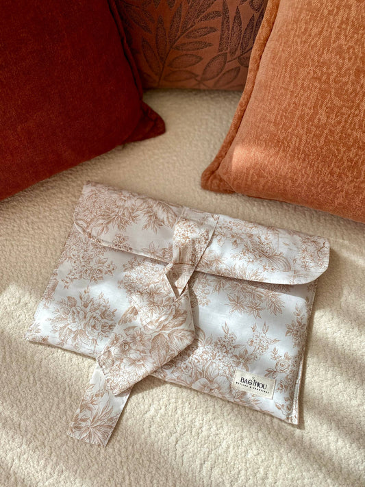 🤍 Beige Garden – Pochette PC Portable Handmade