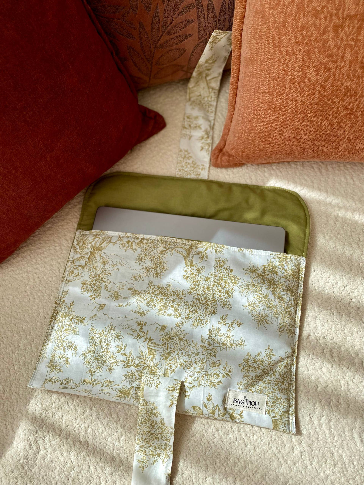 💚 Pistachio Garden – Pochette PC Portable Handmade